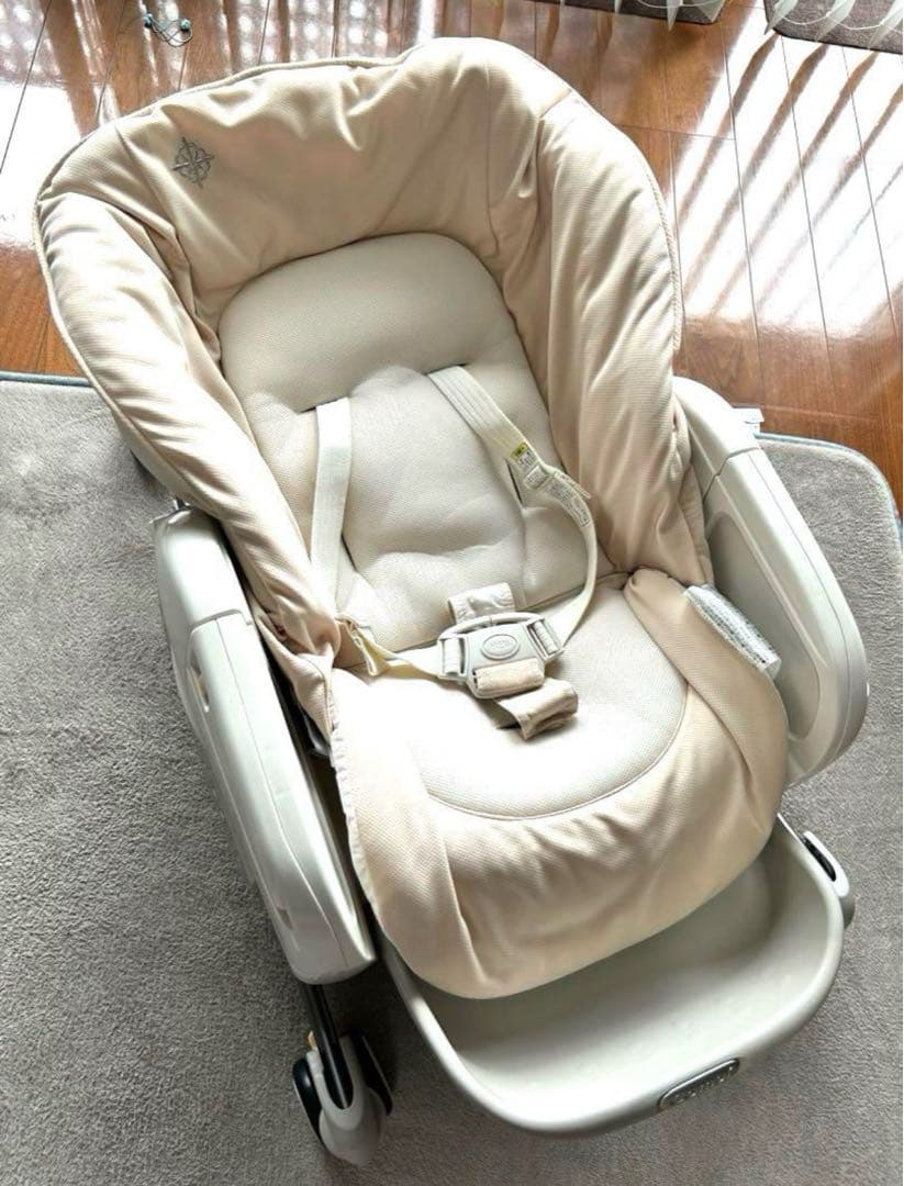 Combi 電動オートスウィング ハイローチェア ロワイヤルAT LY