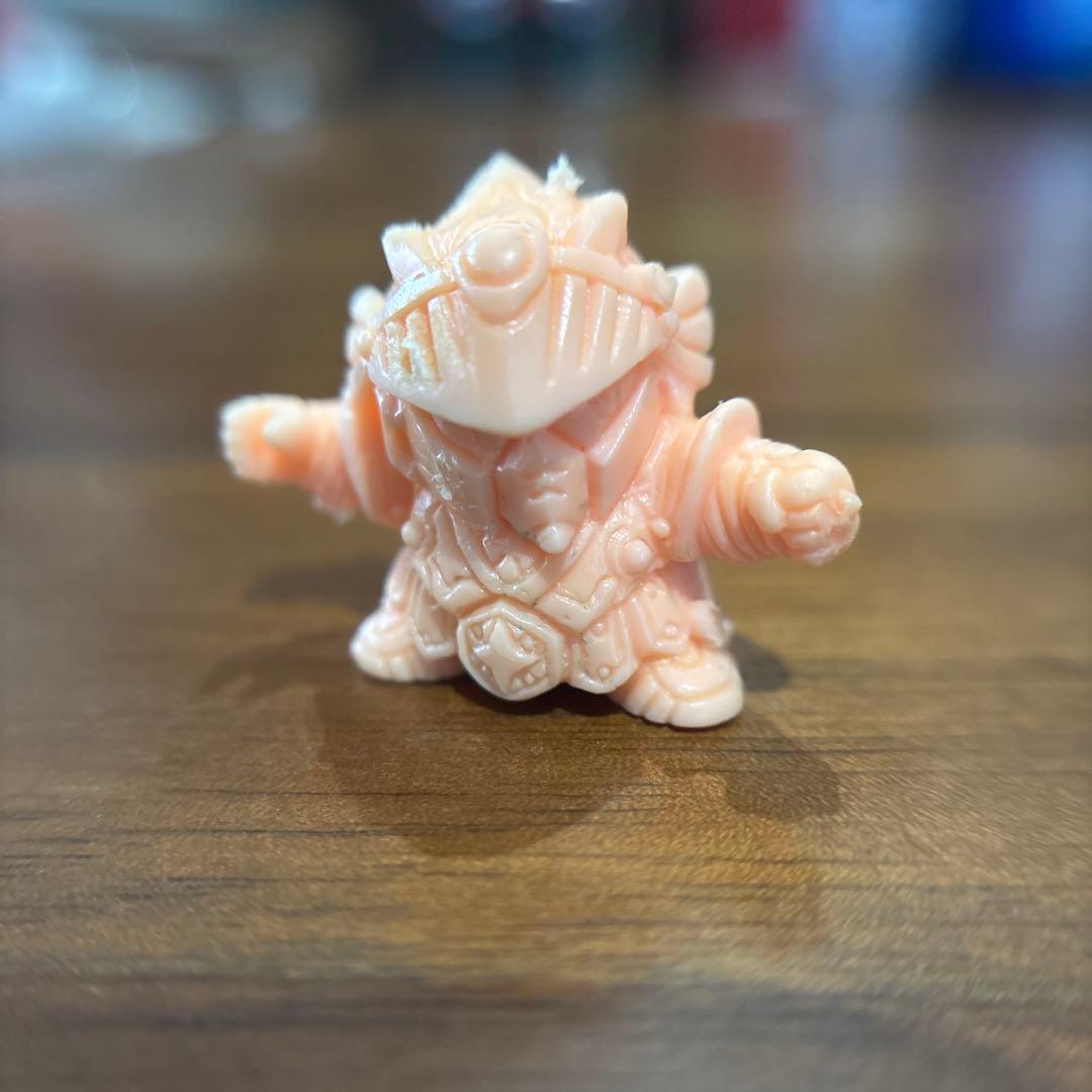 ガン消し フルアーマーナイトガンダム 元祖SDガンダム パート3 肌色 激レア ガン消し フルアーマーナイトガンダム 元祖SDガンダム パート3 肌色 激