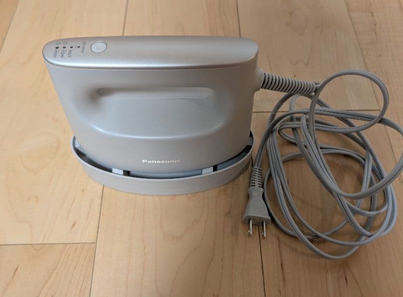 Panasonic スチームアイロン NI-FS790