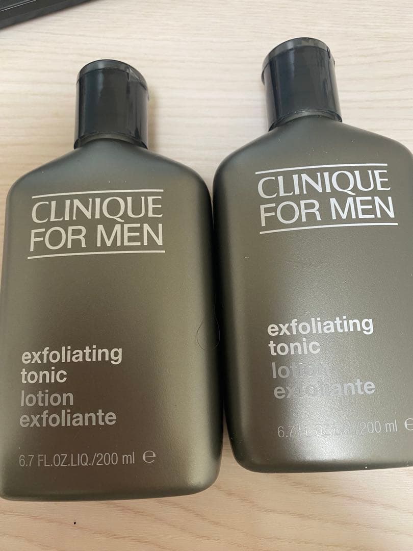 クリニークフォーメン エクスフォリエーティング トニック200ml