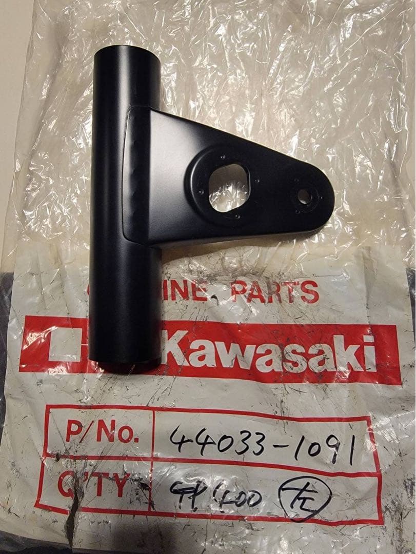 GPZ400F2 純正ライトステー左右美品