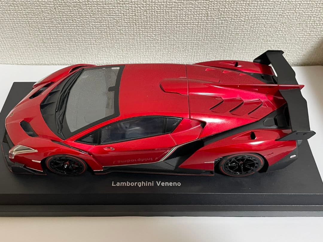 京商ミニカー1/18ランボルギーニヴェネーノ　サイドミラー欠損