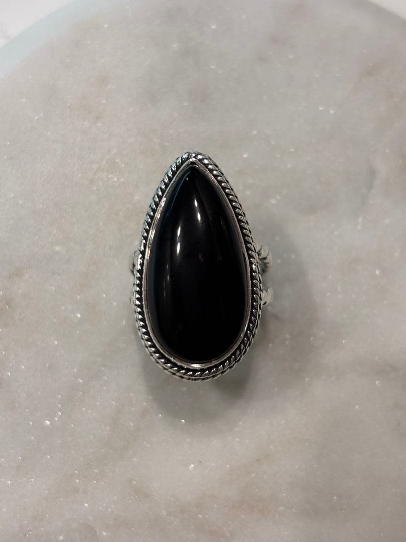 ビジュマム　オニキス　ペアシェイプシルバーリング11号新品