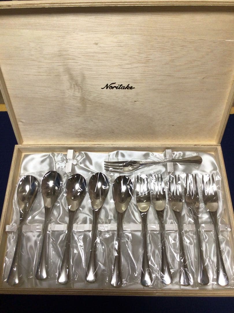 ocyaidon【新品】ノリタケ　カトラリーセット（エモーション)11本 エモーション | ノリタケ食器公式オンラインショップ