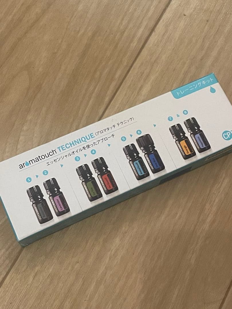 【値下げ】新品未開封 doTERRA ドテラ アロマタッチテクニック キット おうちで癒やし時間❤️『アロマタッチキット』の使い方 | doTERRA