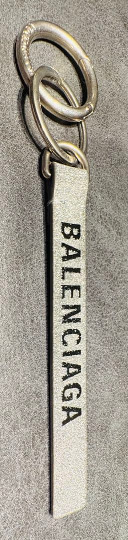 f*9様 美品バレンシアガ キーリング エブリデイ シルバー 銀 レア キーホル