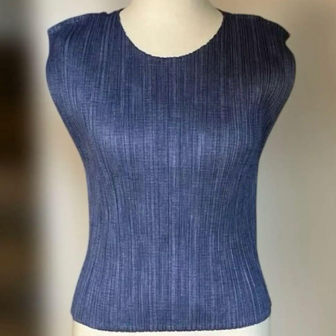 プリーツプリーズ　ノースリーブトップス　サイズ3 ブルー系