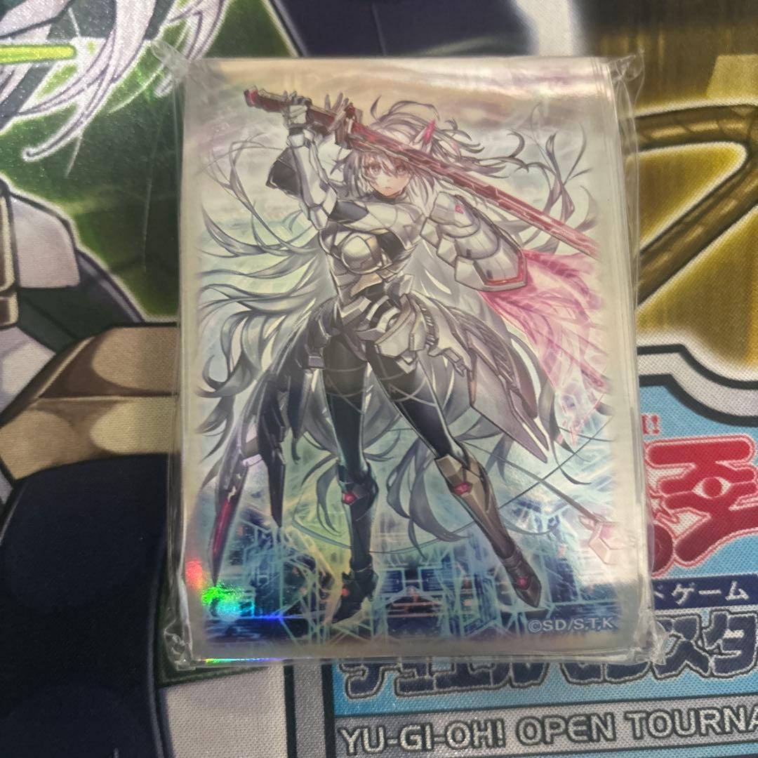 YOT スリーブ　インドネシア　閃刀姫=ゼロ　未使用　55枚　遊戯王 遊戯王 閃刀姫＝ゼロ yotインドネシア 公式 スリーブ 70枚 - メルカリ