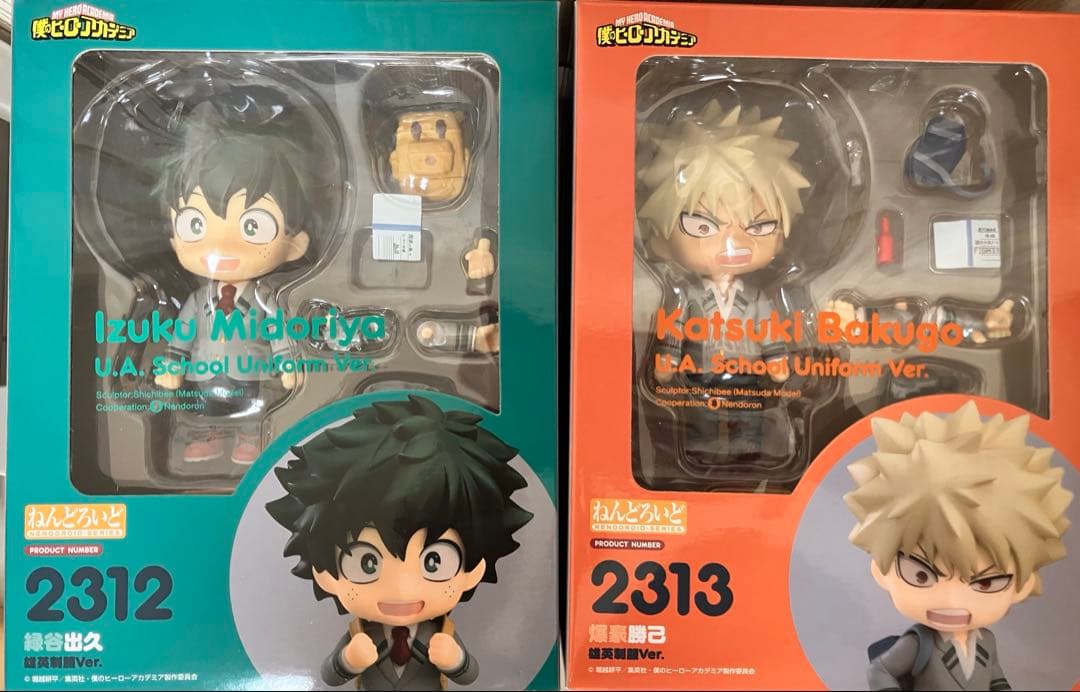 ねんどろいど 爆豪勝己 緑谷出久 おまけ付き！ ヒロアカ」緑谷出久＆爆豪勝己のねんどろいど、雄英高校の制服姿