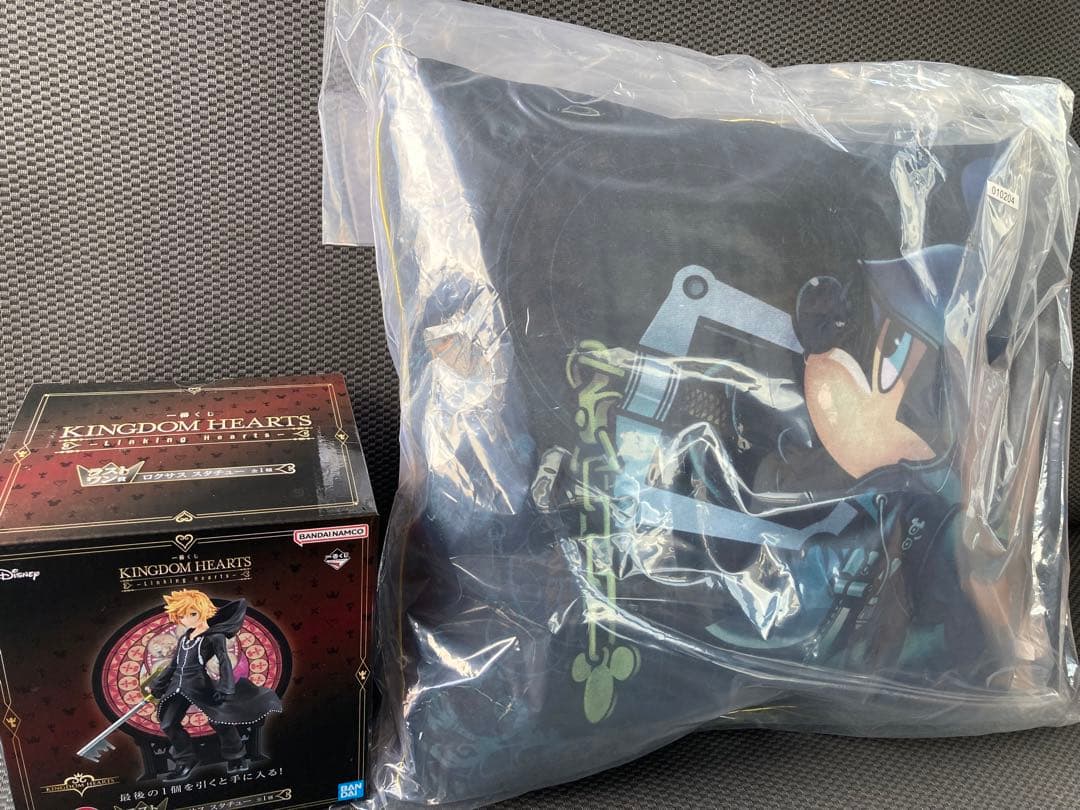 キングダムハーツ　1番くじ　ラストワン ロクサス　クッション　未開封　おまけ付き キングダムハーツ 1番くじ ラストワン ロクサス クッション 未開封