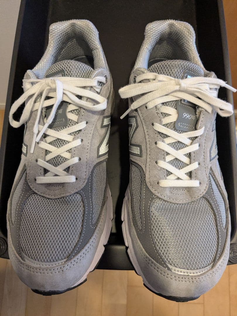 美品　ニューバランス990V4 Grey Silver