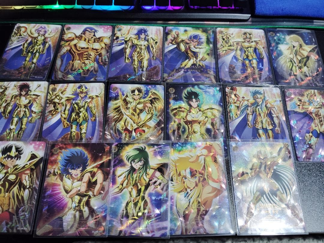 聖闘士星矢 黄金聖闘士 12枚+5枚URセット トレーディングカード 海外公式 黄金聖闘士12人がアレンジ！ サプライズトイ「聖闘士星矢 ARTlized