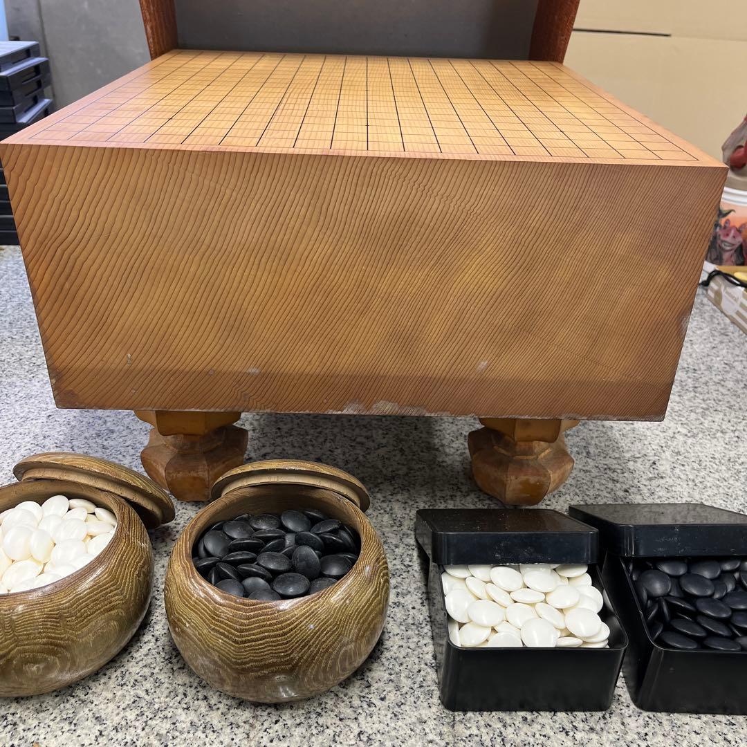 昭和レトロ 木製 囲碁版囲碁盤 脚付きレトロ ビンテージ ボードゲーム 格安 楽天市場】囲碁セット 新桂4寸足付碁盤セット(蛤碁石25号・木製碁笥栗