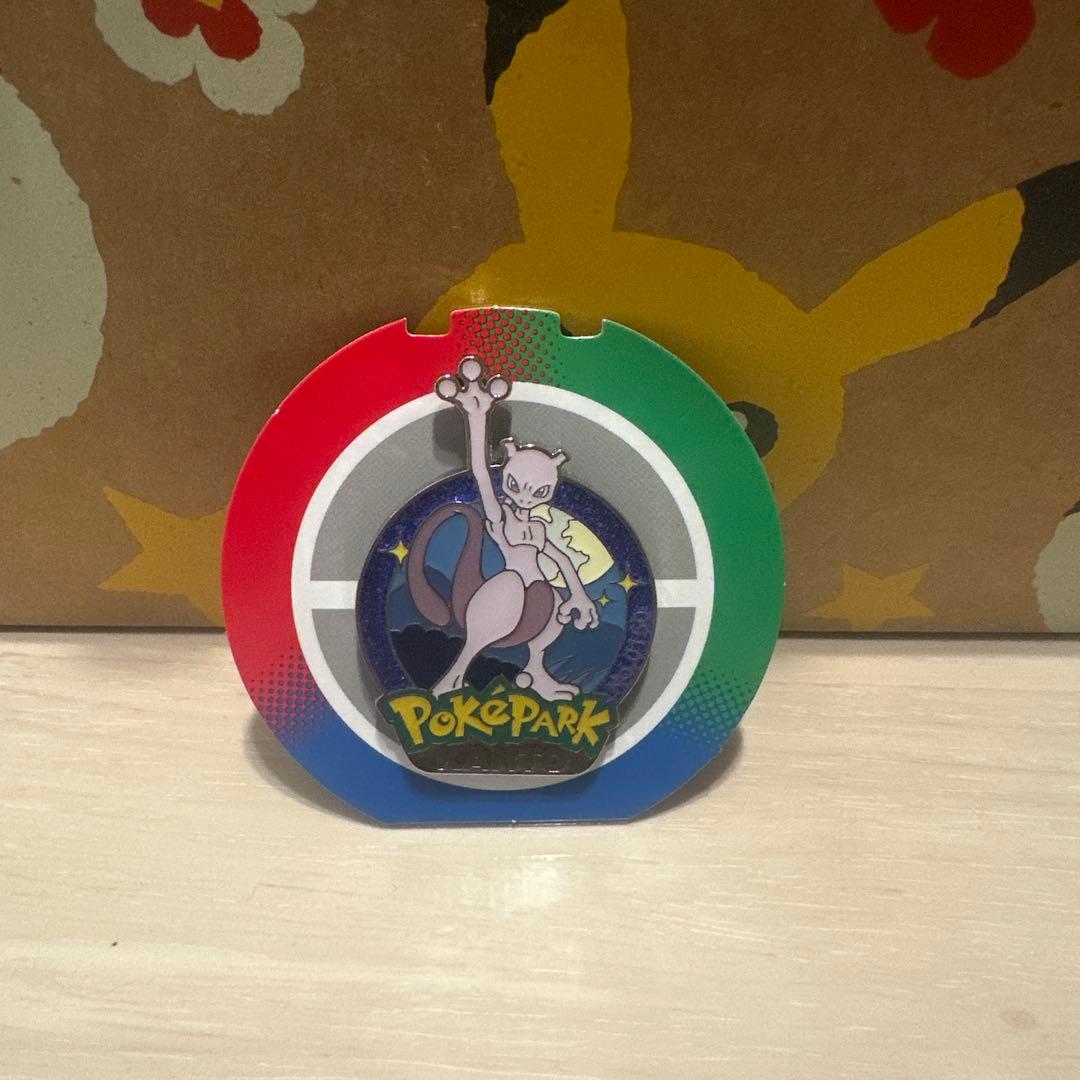 ポケパークカントー　ピンズ　ピンバッチ　ミュウツー ポケモン ポケパークカントー ミュウツー ピンバッチ ピンバッジ