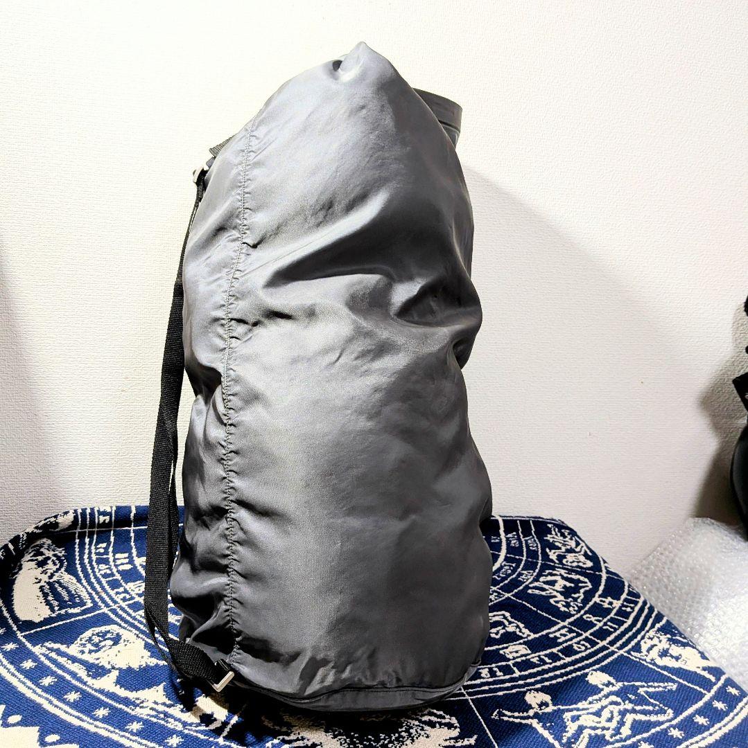 PRADA プラダ 筒型 ショルダーバッグ ナイロン カーキ