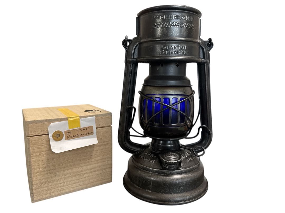 Magma glass studio - Night Blue Window