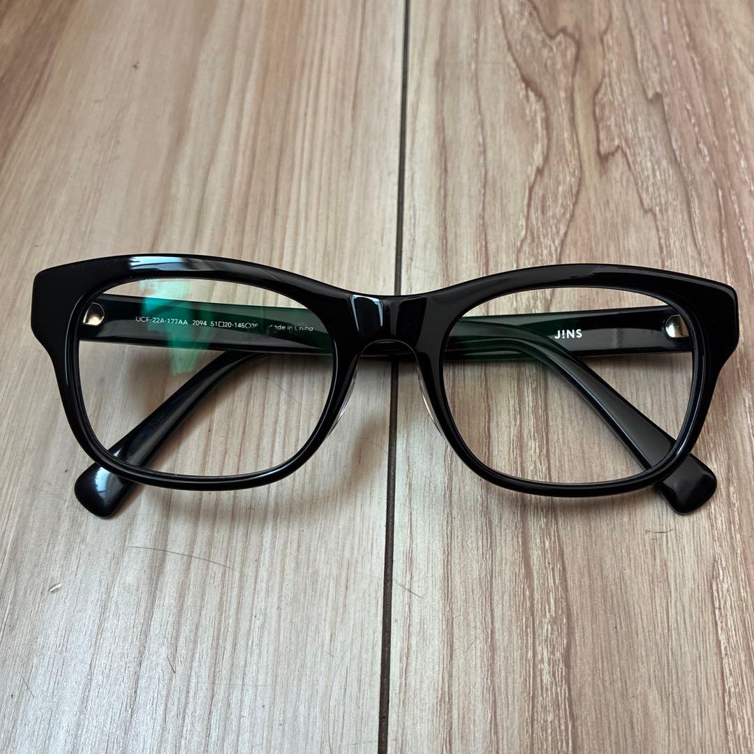 JINS ジンズ　黒縁メガネ　度あり　専用ケース付き♪