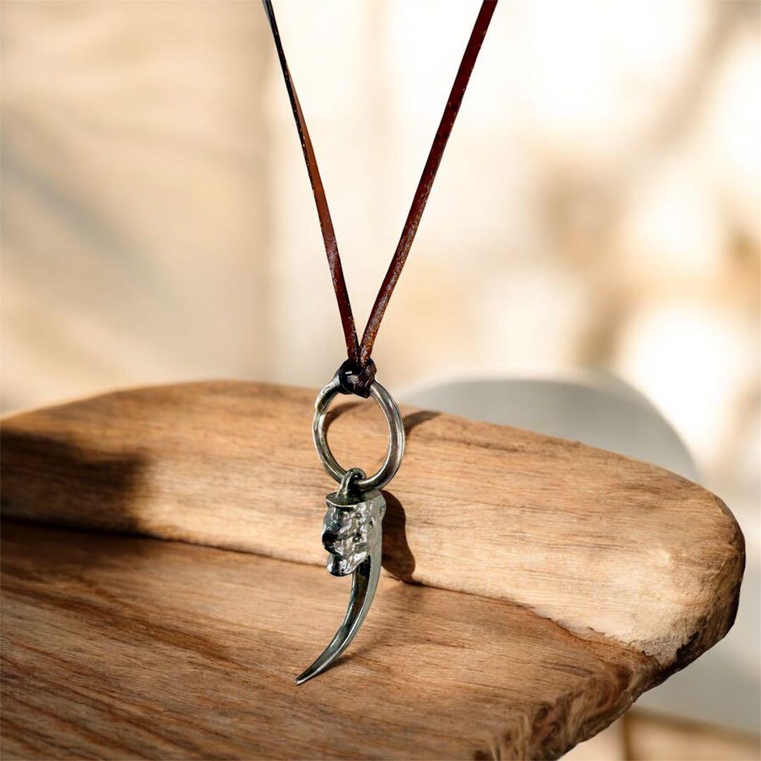 【超希少】RUST made in England 牙ネックレス シルバー925