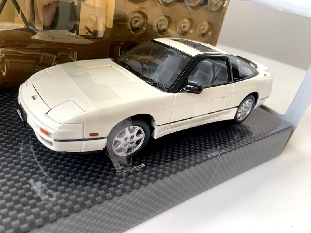 Dism 180SX (RPS13) ミニカー 1/24 ワンエイティ