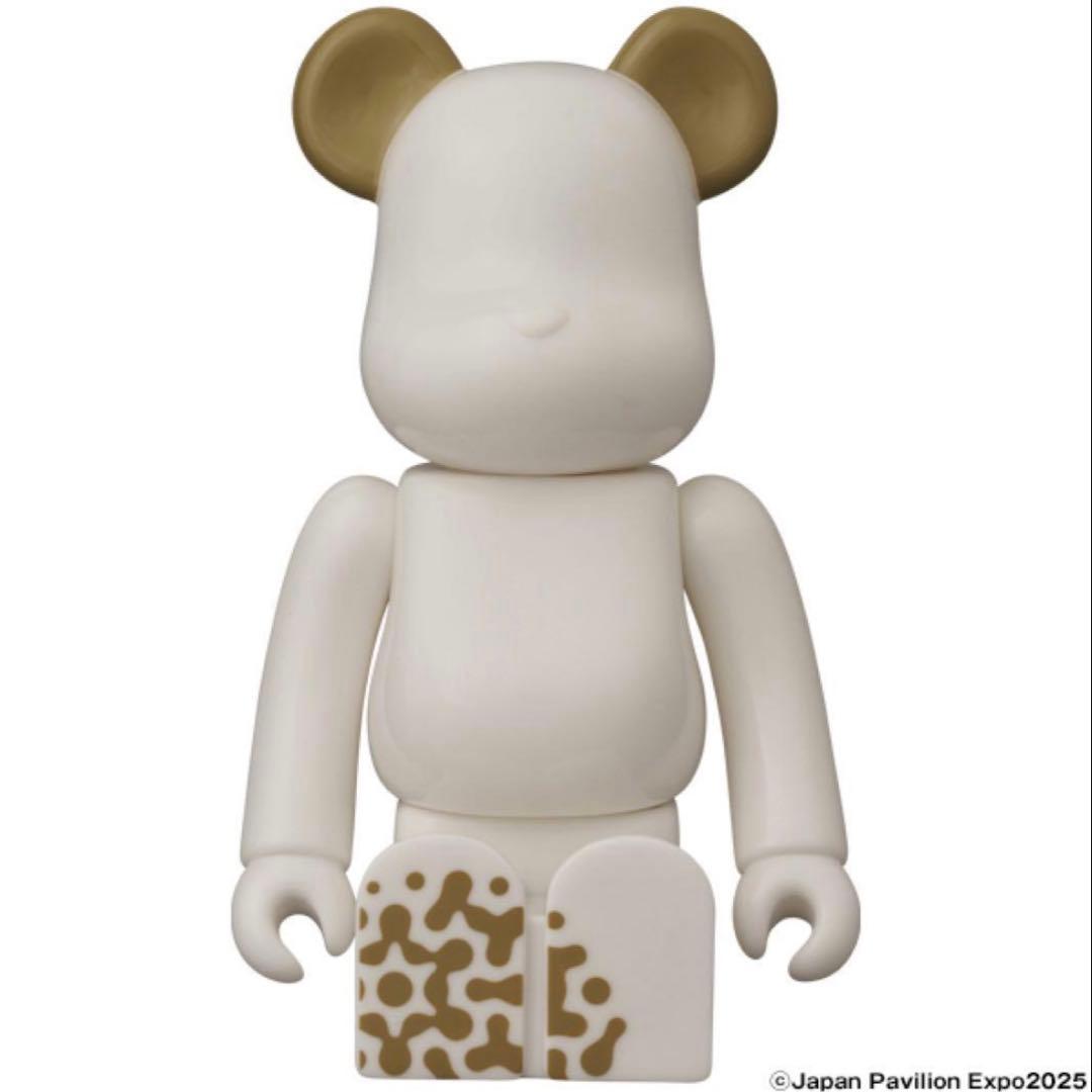 ベアブリックフィギュア
