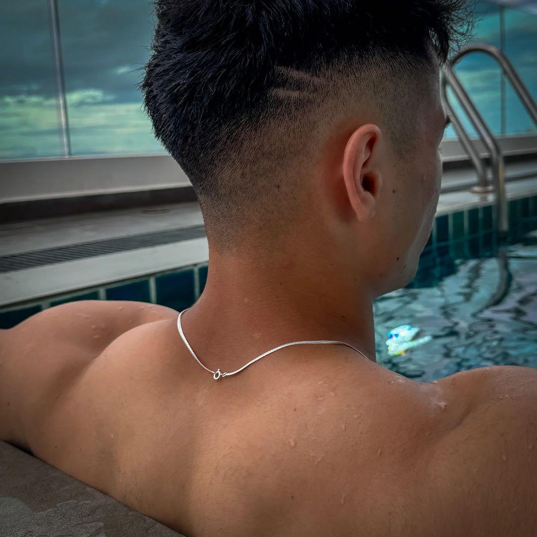 Different Neck Lace ジョージ ネックレス - メルカリ