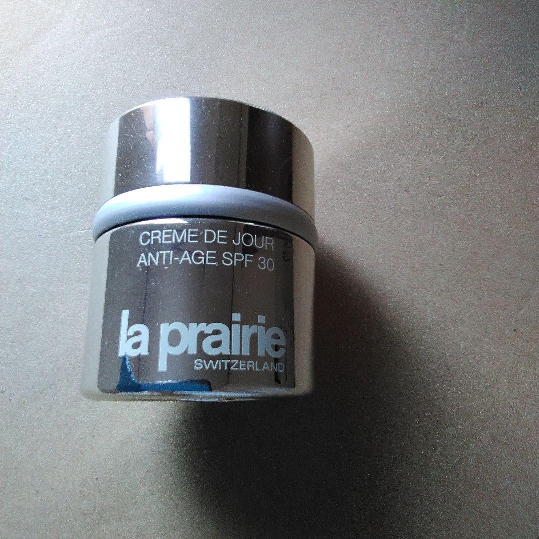 ラ・プレリー日中用フェイスクリーム