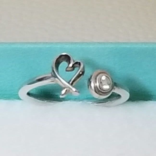 ティファニー　ラビングハートワイヤーダイヤリング　シルバー　サイズ約7号