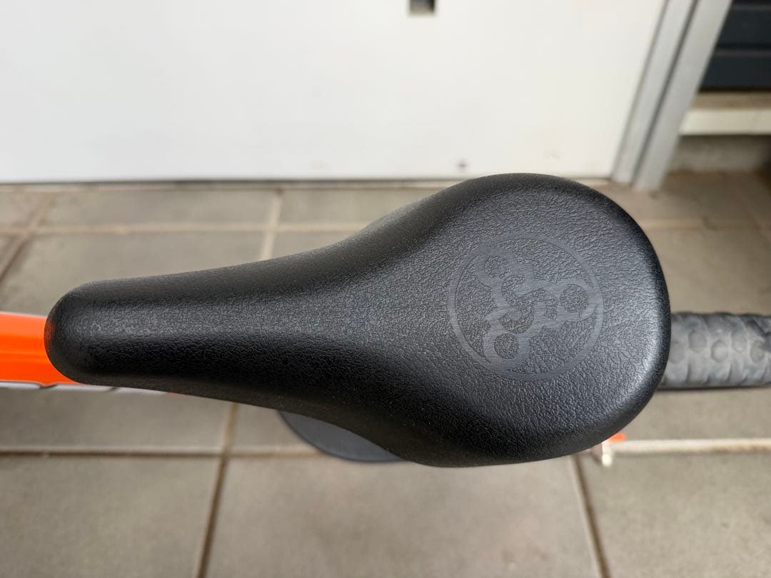 使用少】STRIDER ストライダー オレンジ スポーツ ロングポスト付