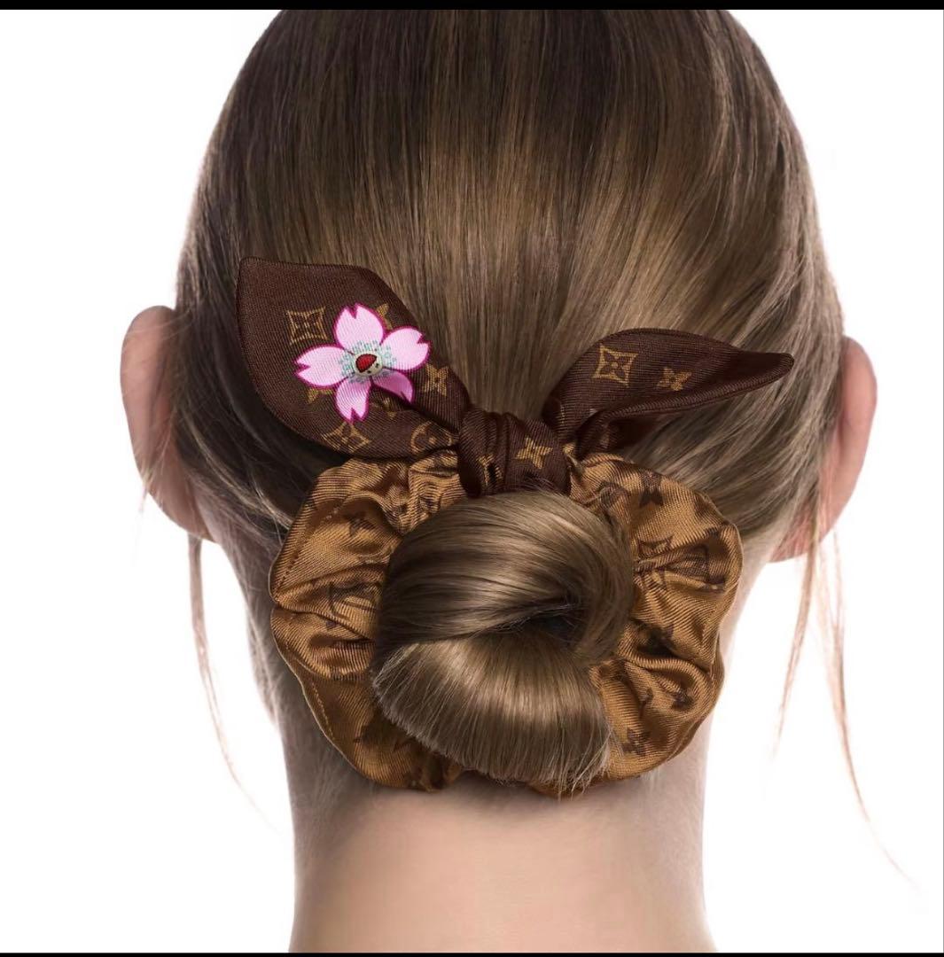 ルイヴィトン VUITTON シュシュ ヘアゴム 村上隆 コラボ サクラ 箱付き