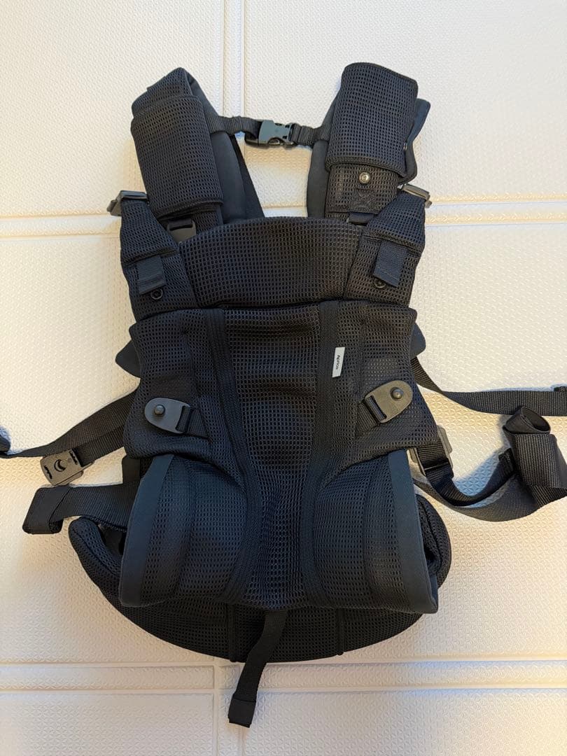 ブラックメッシュ抱っこ紐