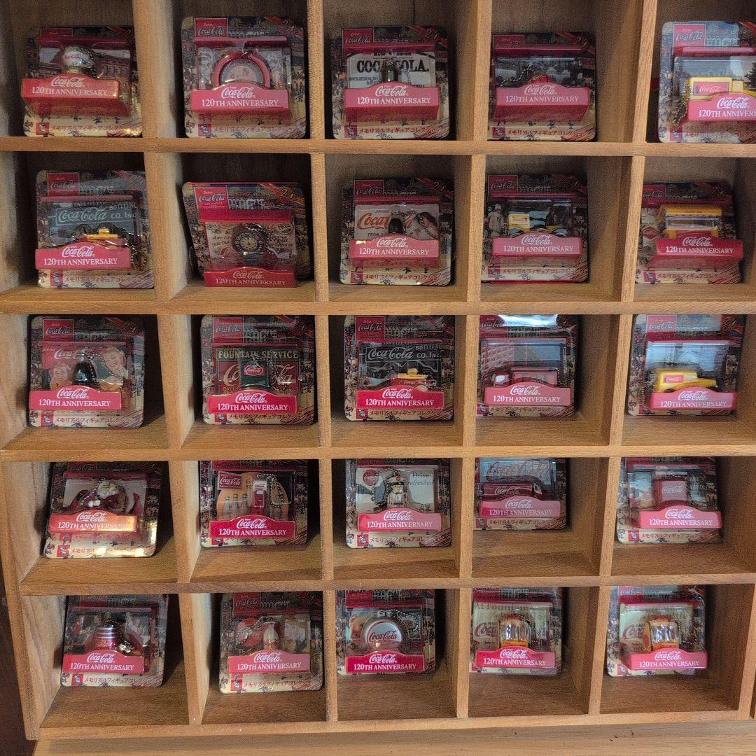 コカ・コーラ120周年記念メモリアルフィギュアコレクション 全24種　完品 Amazon.co.jp: コカ・コーラ 120周年メモリアルフィギュアコレクション