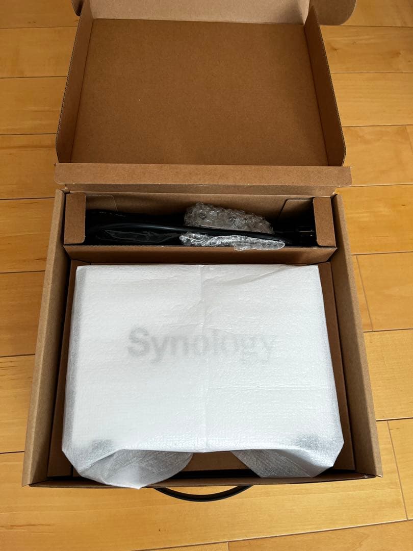 動作確認済】Synology DS218j 2ベイ NAS 付属品有・禁煙環境 - メルカリ