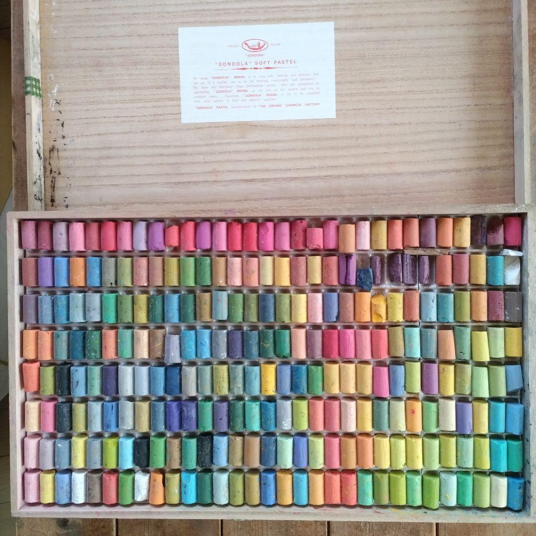 【木箱入】ゴンドラパステル242色/王冠化学工業所