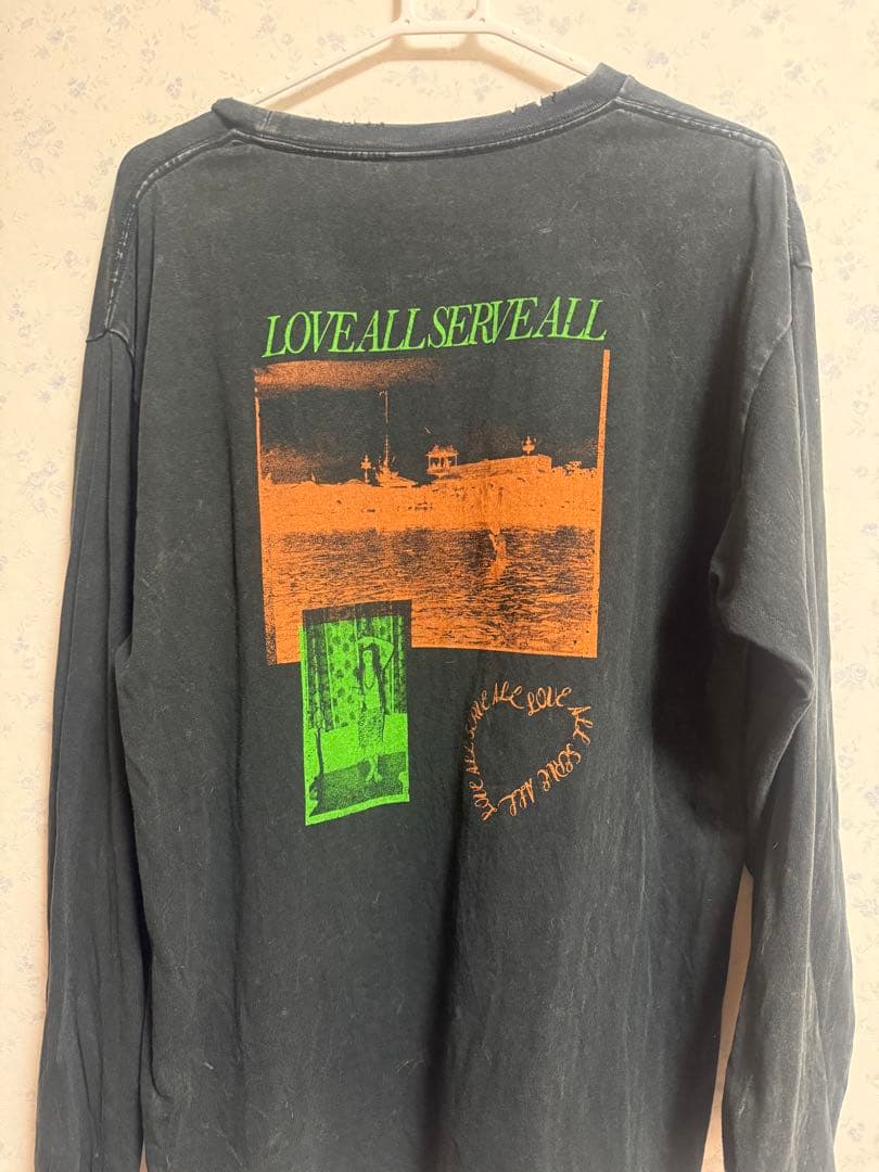 藤井風 LOVE ALL SERVE ALL ロンT ブラック Mサイズ - メルカリ
