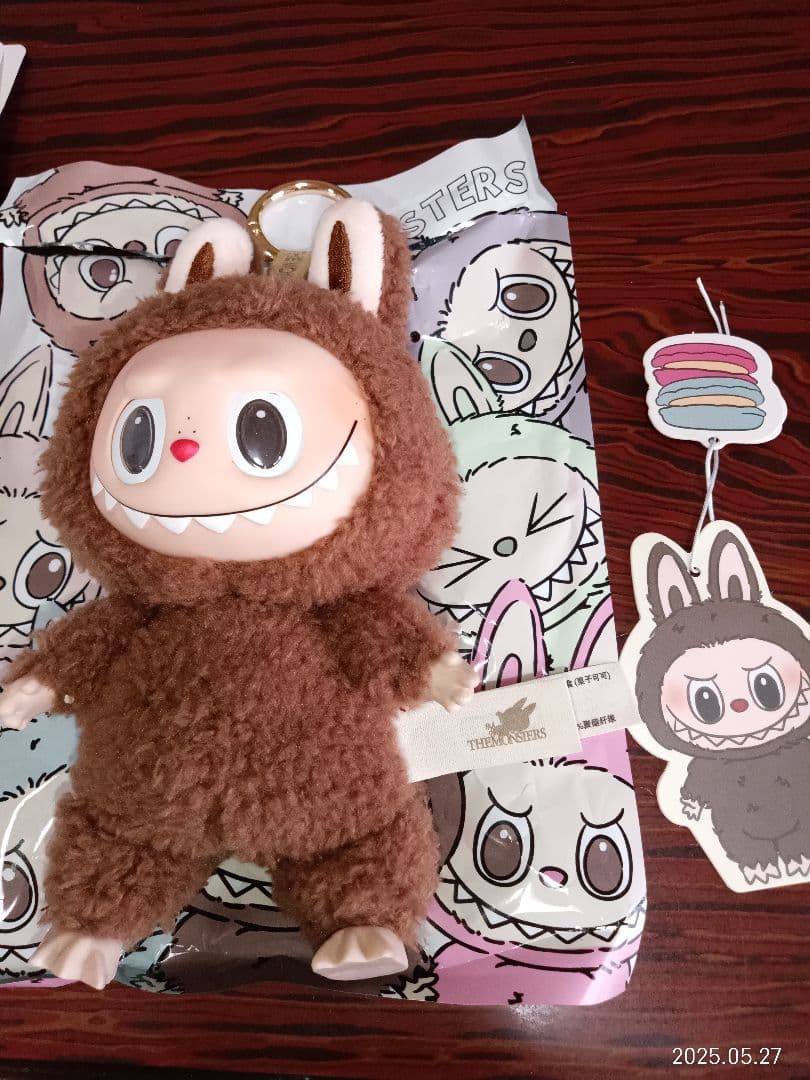 正規LabubuポップマートMONSTERSラブブマカロンシークレットCocoa