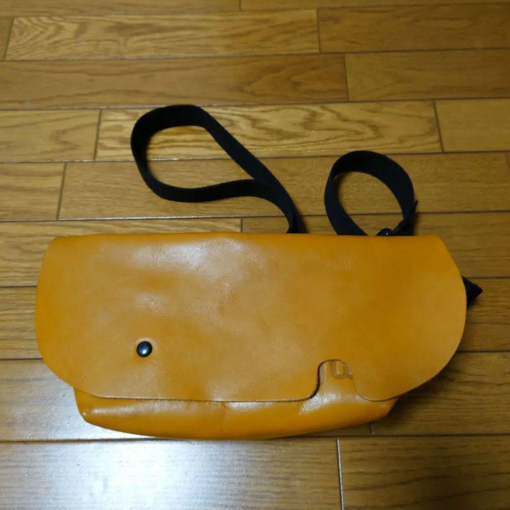 Uni&Co. メッセンジャーバッグ キャメル