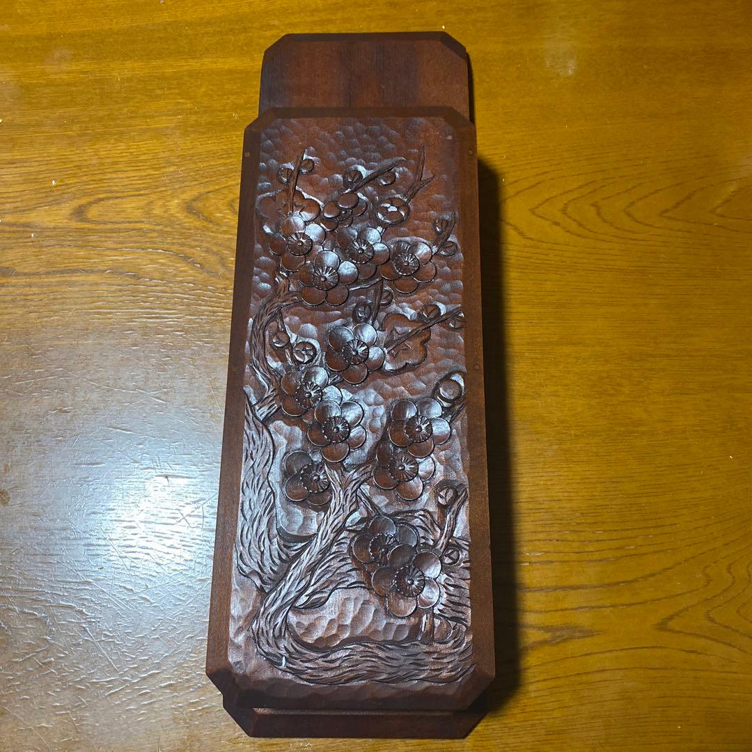 木製彫刻トレイ 花模様