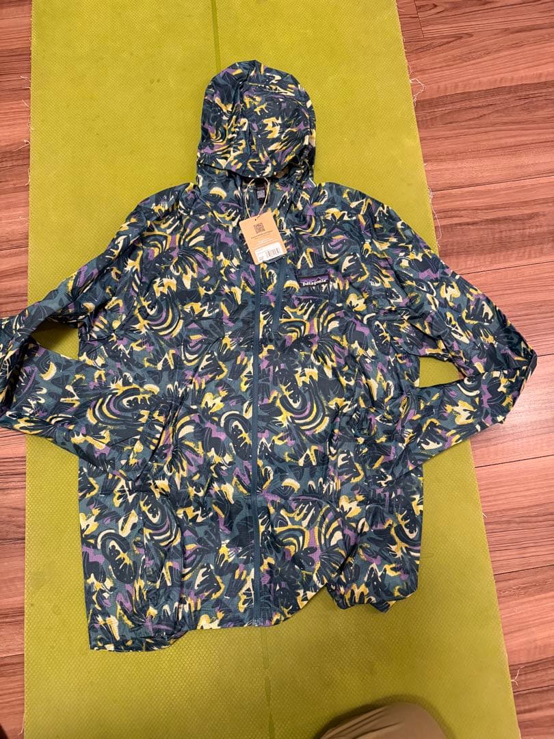 【新品未使用】パタゴニア　メンズフーディニジャケット