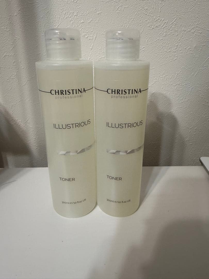 クリスティーナ　イラストリアストナー 300ml 2本セット