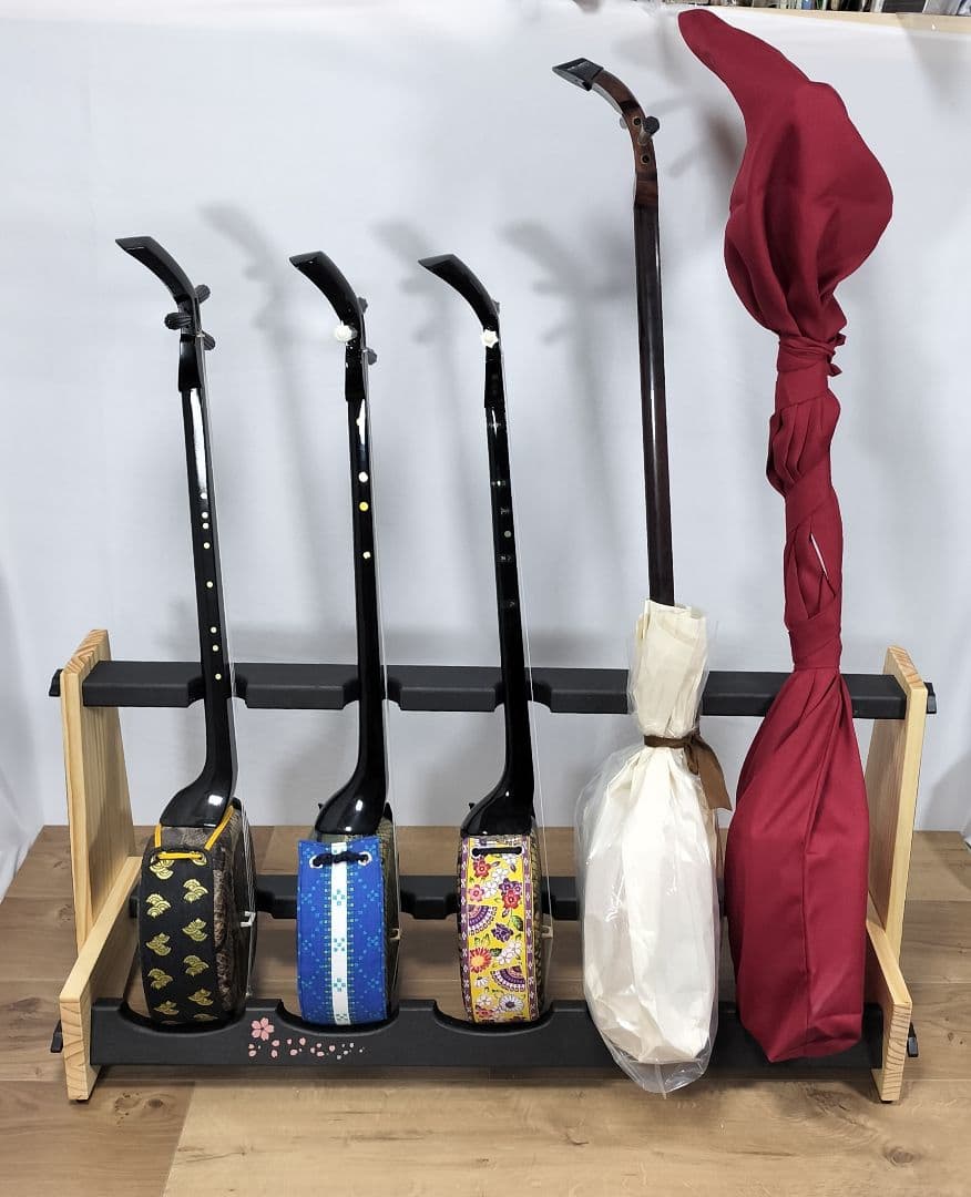 ♪手作り　三味線用スタンド木製 5丁並び　桜モデル　細棹　津軽　三線♪