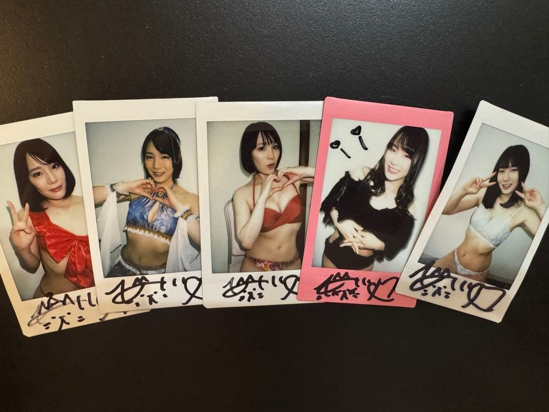 鈴村あいり　サイン入りチェキ①