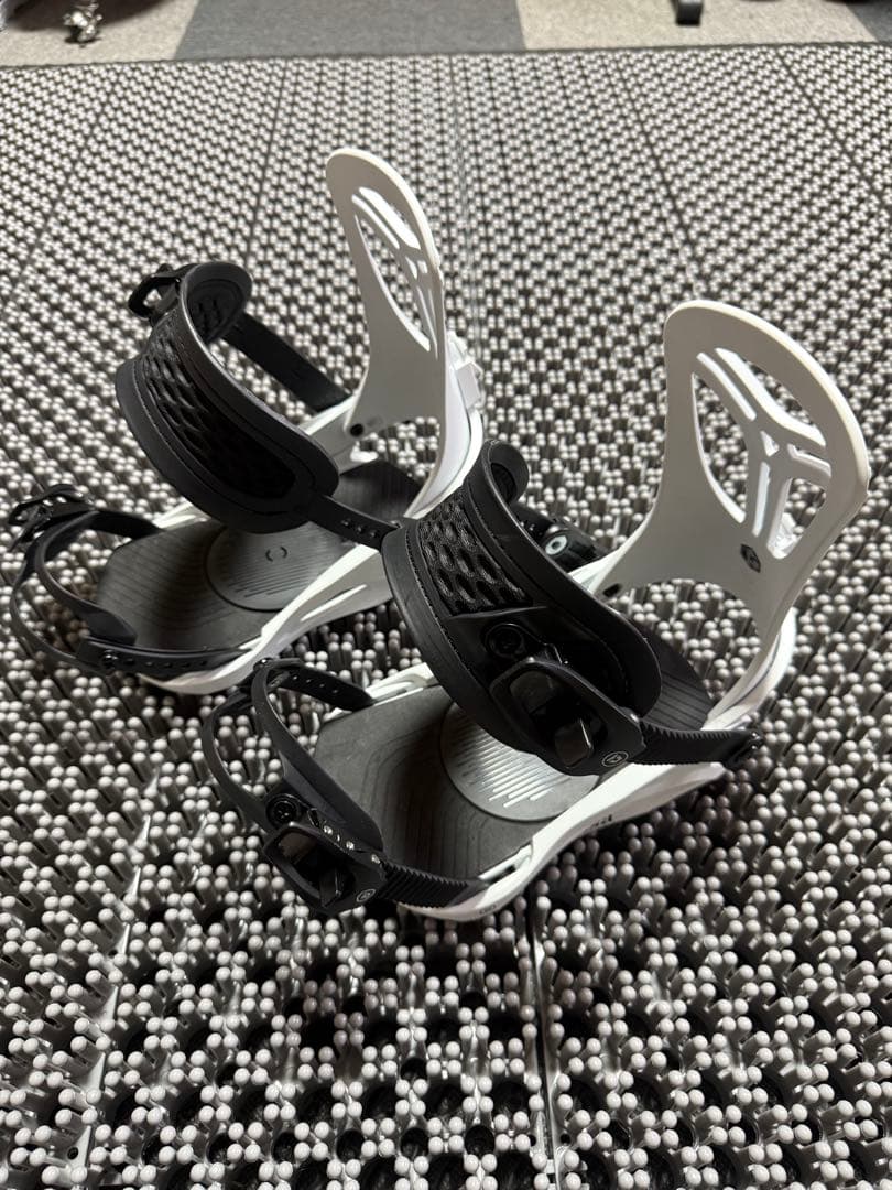 ユニオンunion ROSA woman用　サイズSスノーボードビンディング