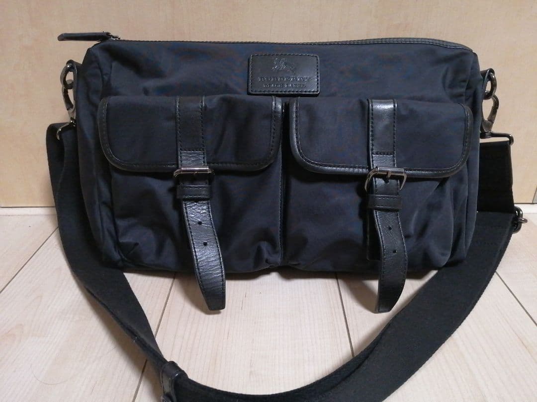 BURBERRY BLACKLAVEL ショルダーバッグ ブラック BURBERRY BLACKLAVEL ショルダーバッグ ブラックBURBERRY BLACK LABEL