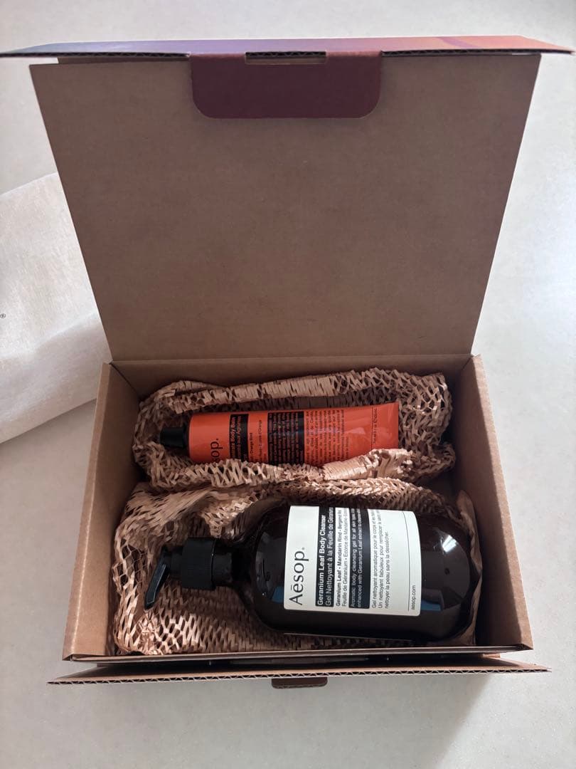 Aesop ゼラニウム ボディクレンザー＆ボディークリーム Aesop（Aesop） ゼラニウム ボディクレンザー 通販 | 【ISETAN BEAUTY