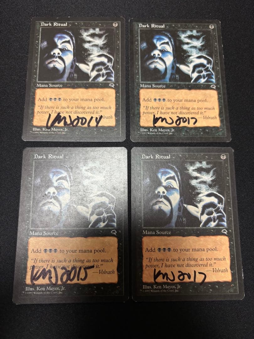 暗黒の儀式 サインド 4枚