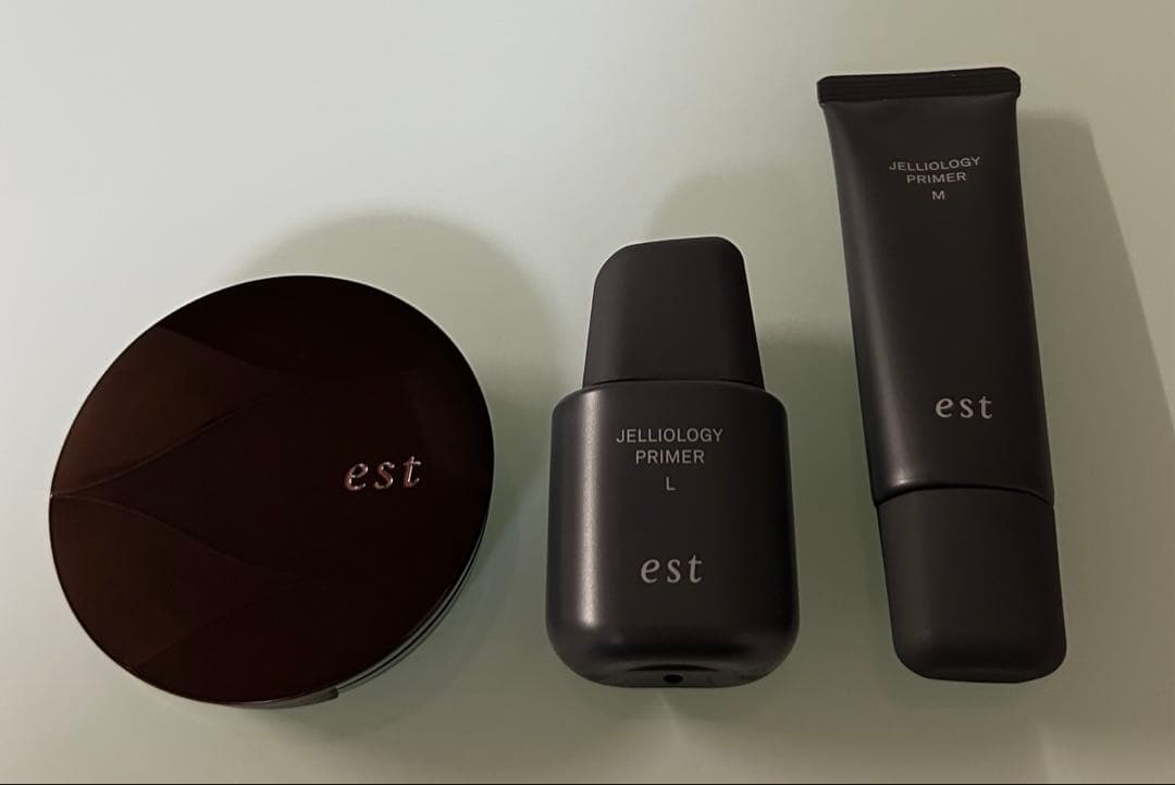 エスト ジェリオロジープライマー　ブライトニングプレストパウダー