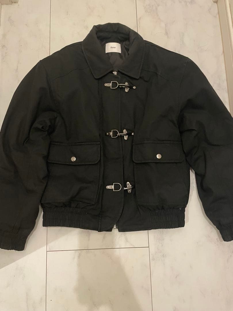 Bleme ブラックファイヤーマンジャケット　短丈 Bleme / ブレム | 2024 COLLECTION ⁡ ファイヤーマン ボリューム 中綿