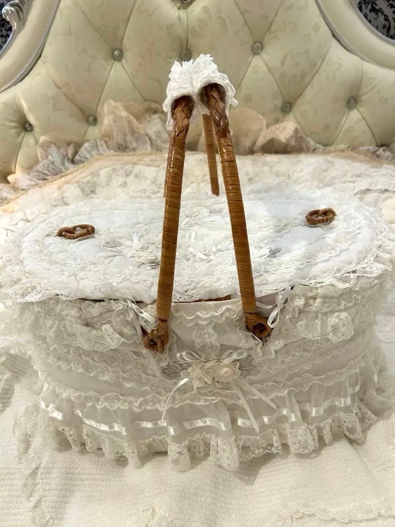 【新品未使用】さえらヒスクローネかごホワイトレースバスケット 新品未使用】さえらヒスクローネかごホワイトレースバスケット 新品未