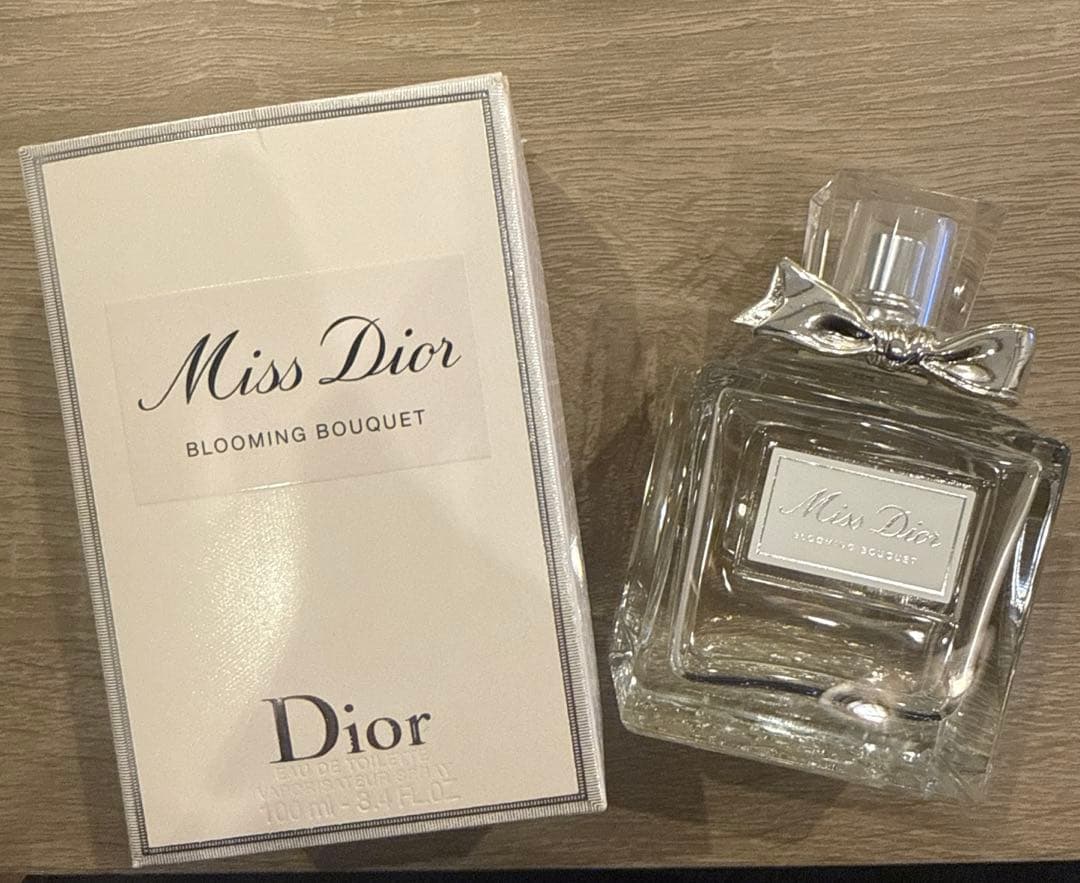 CHRISTIAN DIOR ミスディオールシェリーブルーミングブーケ100mL