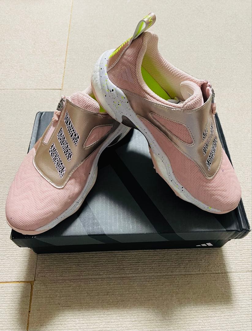 アディダスコードカオス25ボアNKZ95　IG8752 レディース24cm